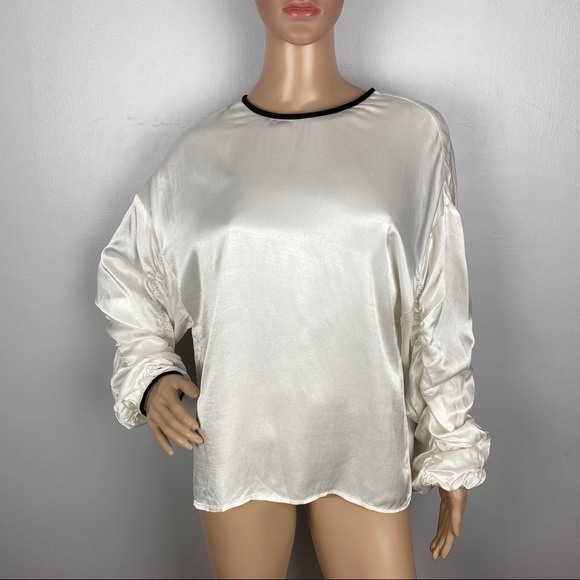 NEW TULAROSA IVORY LONG SLEEVE TOP - Picture 2 of 6